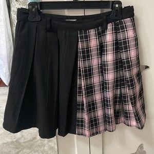 NWOT Hot Topic Pink Plaid Skirt